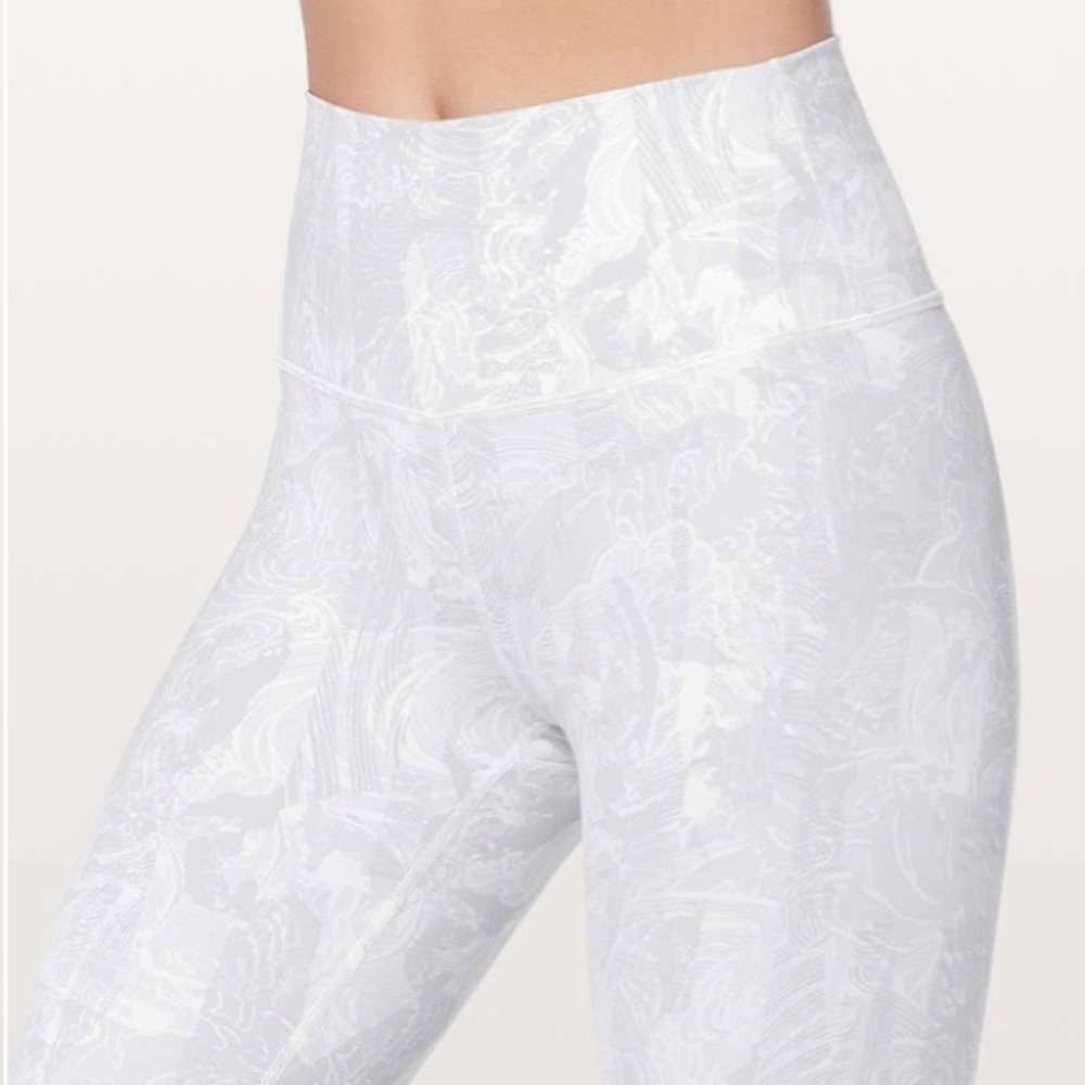 Lululemon Wunder Under Hi-Rise 7/8 Tight 25" Eternal Wave White | Size 6 EUC - Picture 2 of 6